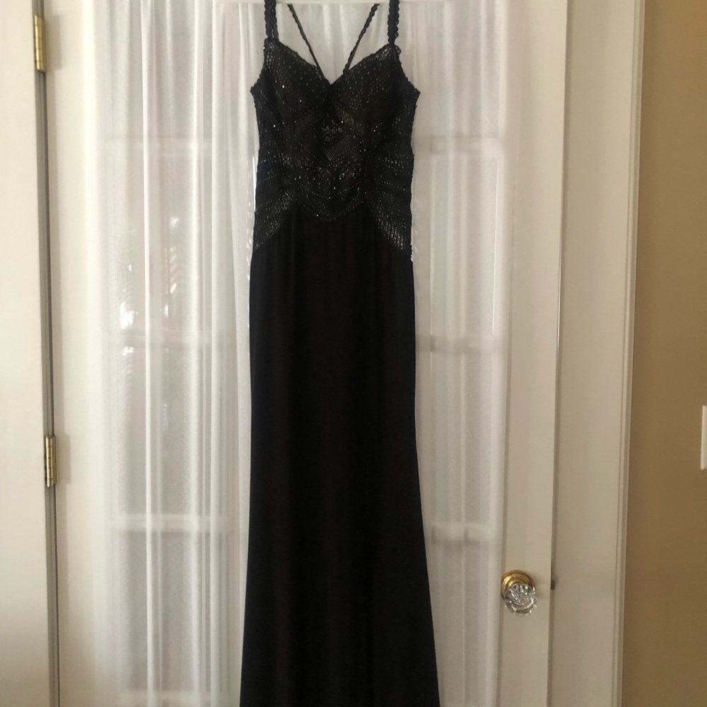 Camille La Vie Evening Gown - black chiffon with beaded bodice . Size 0